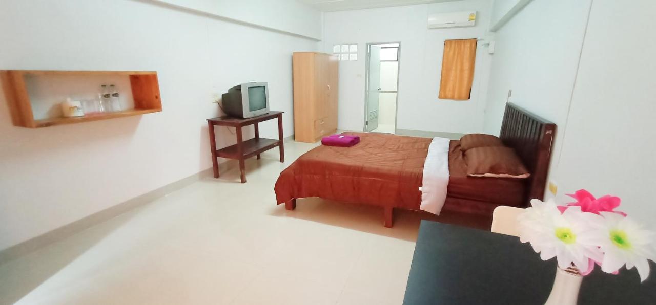 Banyan Resort Bangsaen Экстерьер фото